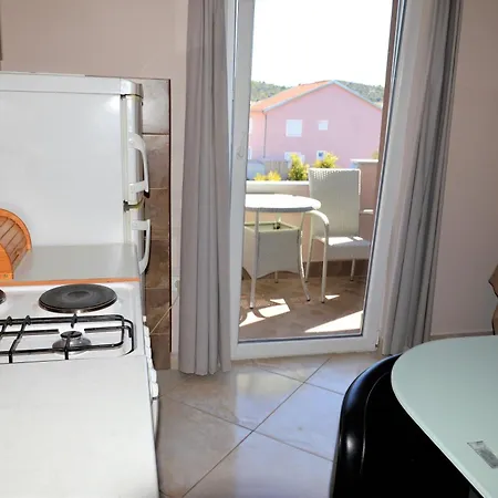 Apartment In Mit Barbecue *